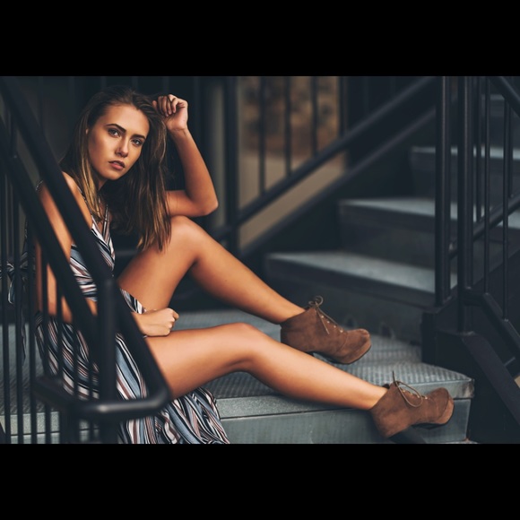 Meet your Posher, Kaitlyn - Picture 3 of 3